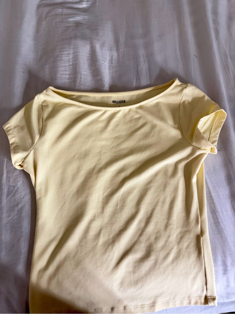 Hollister Pale Yellow Boatneck Short Sleeve Tee